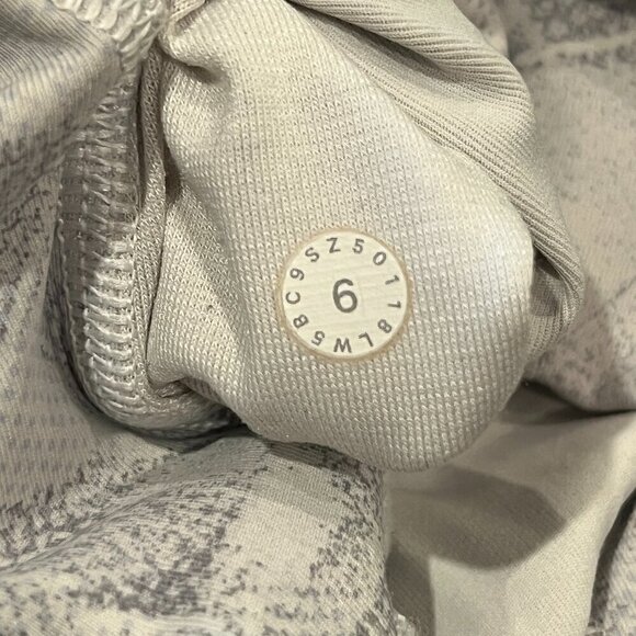 LULULEMON Wunder Under Hi-Rise Tights :Leggings  28" Jasmine White Multi Size 6 - Picture 7 of 7